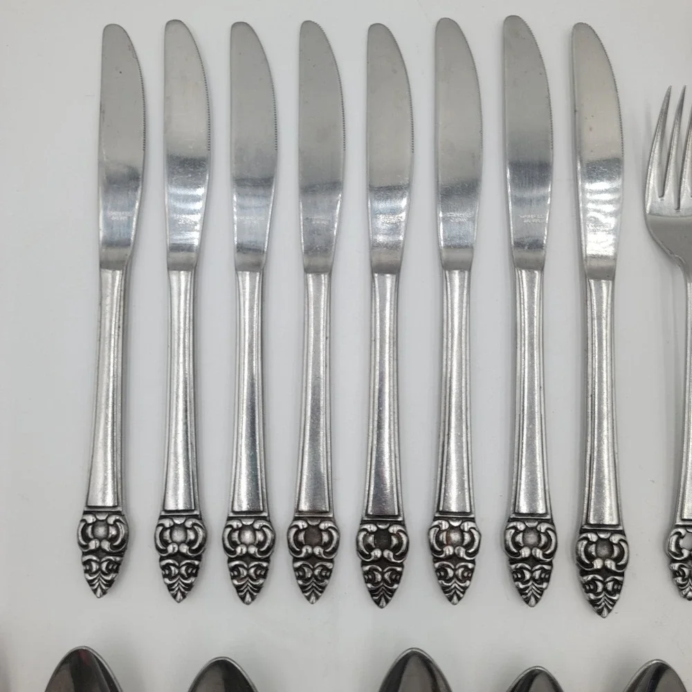 34pc Erica Erika Pattern Stainless Japan Flatware Set Knives Forks Spoons Ornate